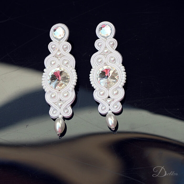 Elegantné svadobné náušnice , Šujtášové šperky sú ľahké a preto sú príjemné na nosenie
