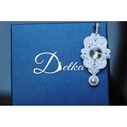 Originálne svadobné náušnice na špeciálne chvíle. Šujtášové šperky sú ľahké a príjemne sa nosia.